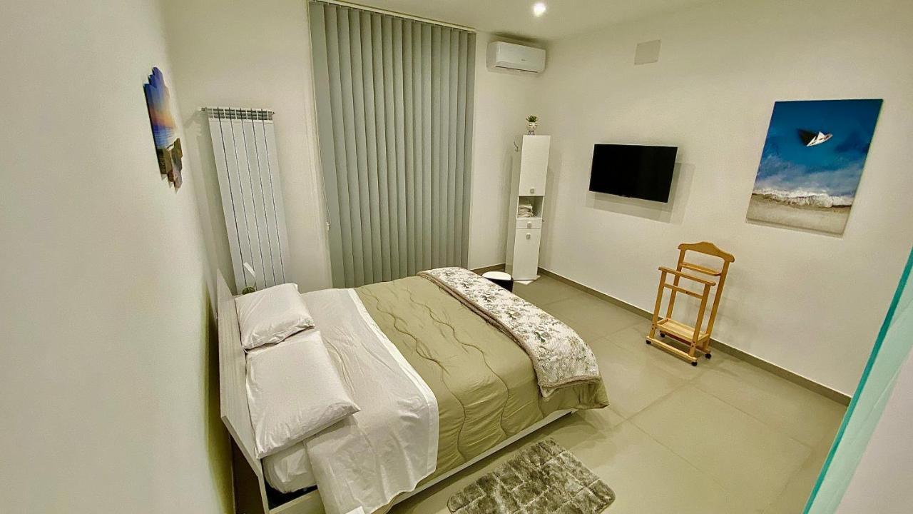 Appartamento Casa Crispino Piano Terra Per 2 Persone Frattaminore Екстериор снимка