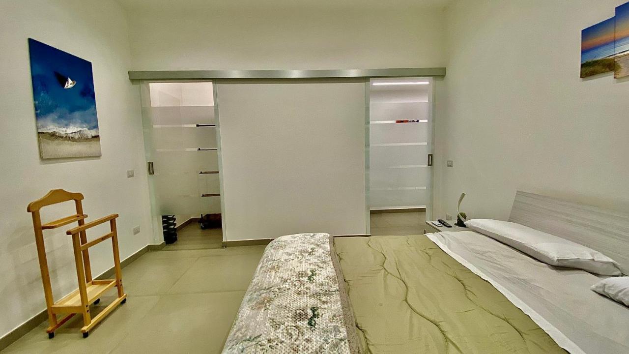Appartamento Casa Crispino Piano Terra Per 2 Persone Frattaminore Екстериор снимка