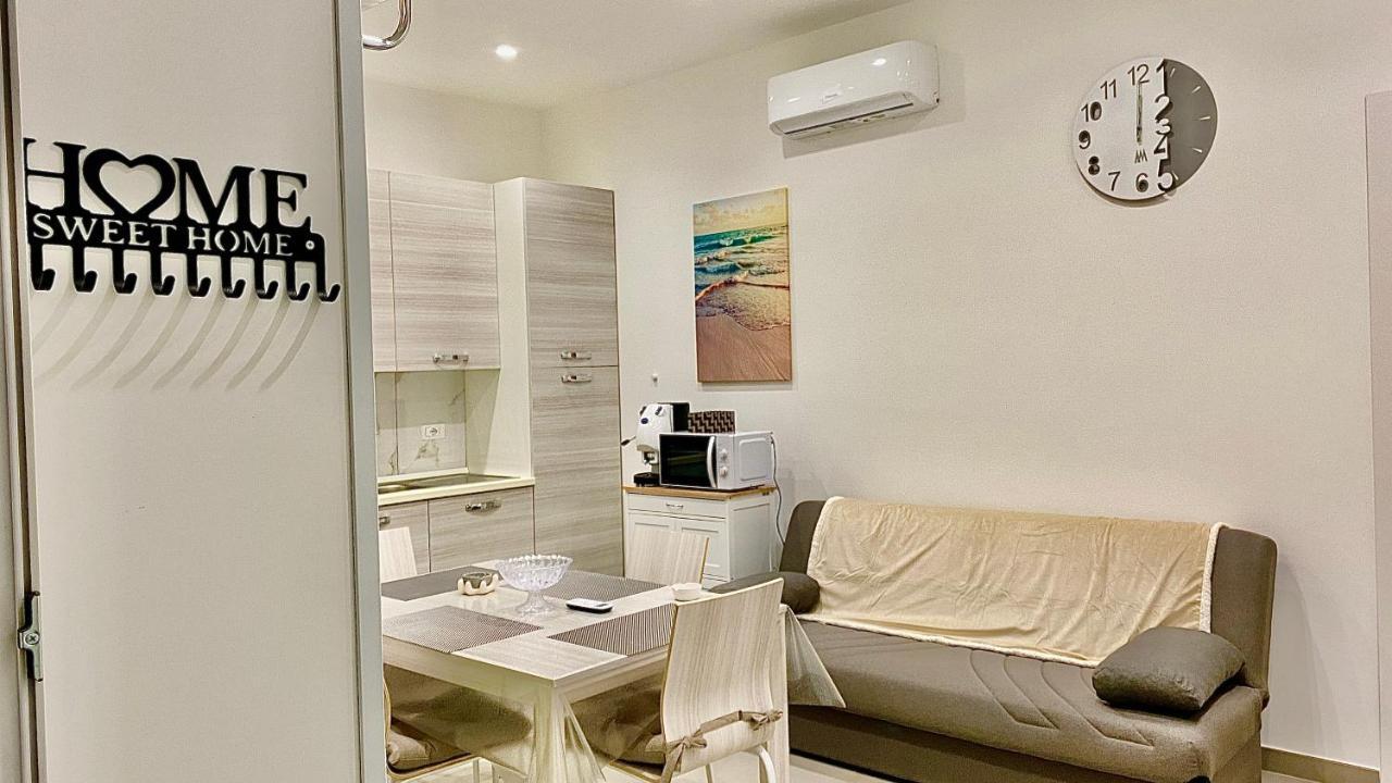 Appartamento Casa Crispino Piano Terra Per 2 Persone Frattaminore Екстериор снимка
